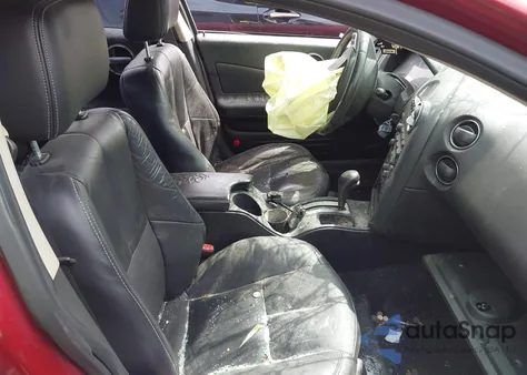 2008 Pontiac Grand Prix z USA, uszkodzony, nr VIN 2G2WP552481192010